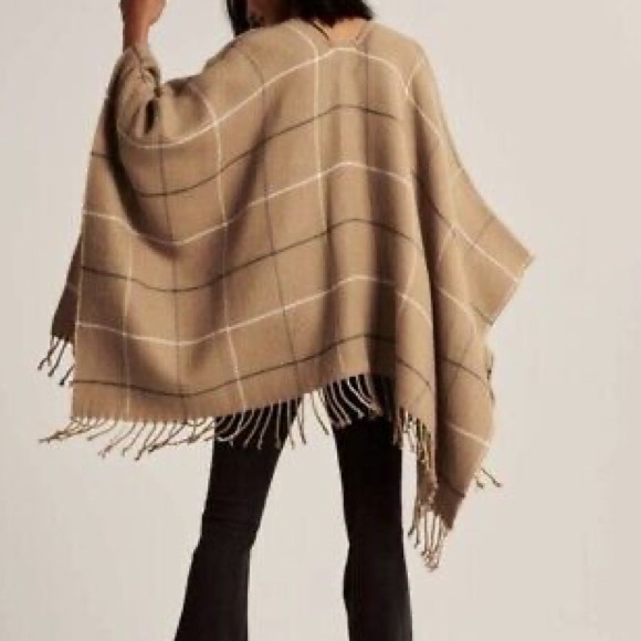 Abercrombie & Fitch Camel Brown Plaid Poncho - Picture 3 of 6